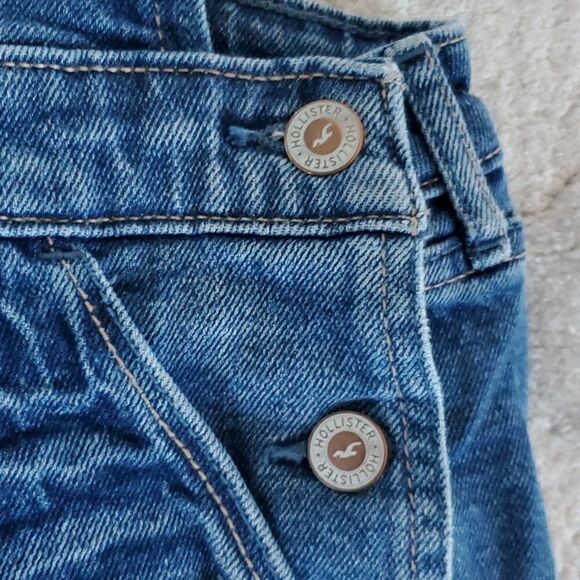 Hollister Boyfriend Short Jean Overalls - Picture 5 of 11